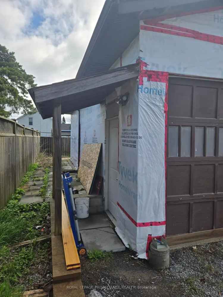 Belleville South End Vacant Lot - Build Your Dream Home