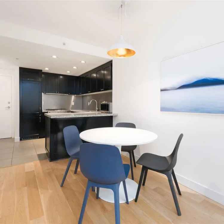 Buy Apartment in Yaletown with Spacious Layout and Modern Amenities