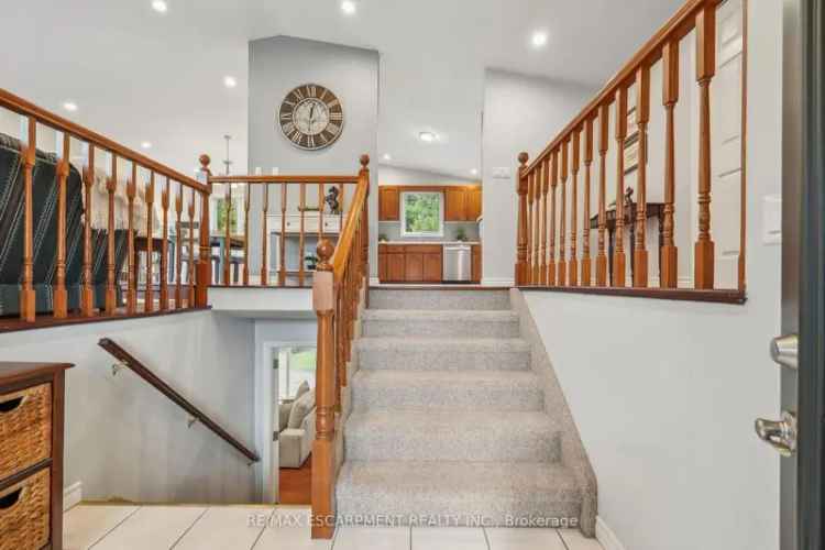 Rockwood Family Home 3 1 Bedrooms Raised Bungalow