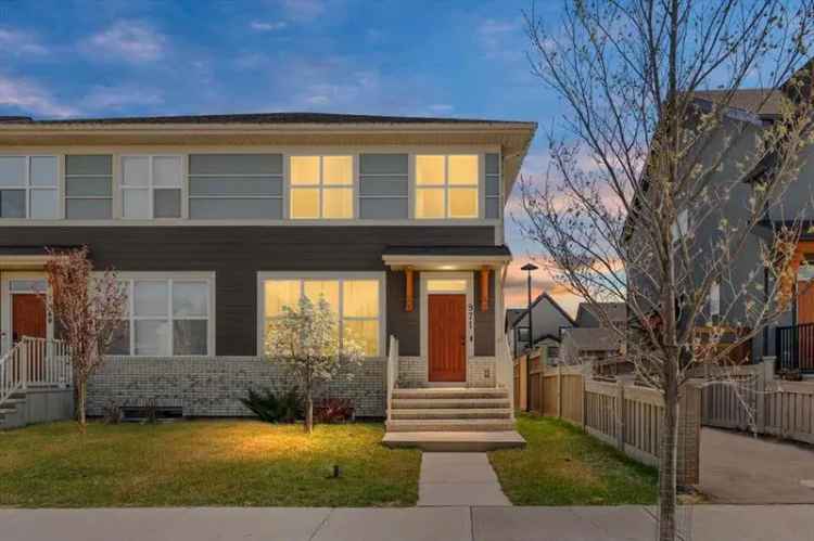 Mahogany 4-Bed Half-Duplex Family Home