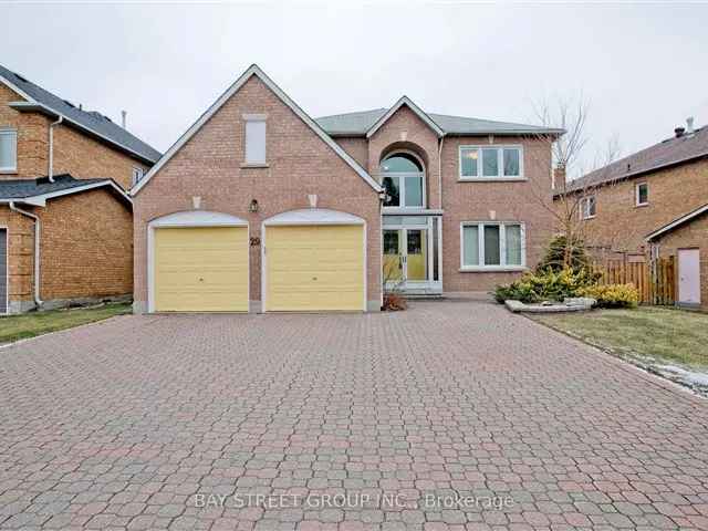 House For Sale in 29, Webber Crescent, Markham, Ontario