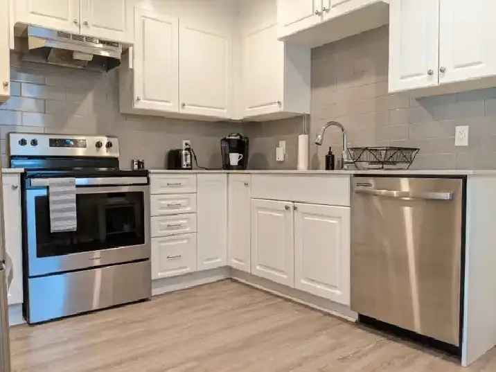 All inclusive with parking, furnished bachelor in Hintonburg