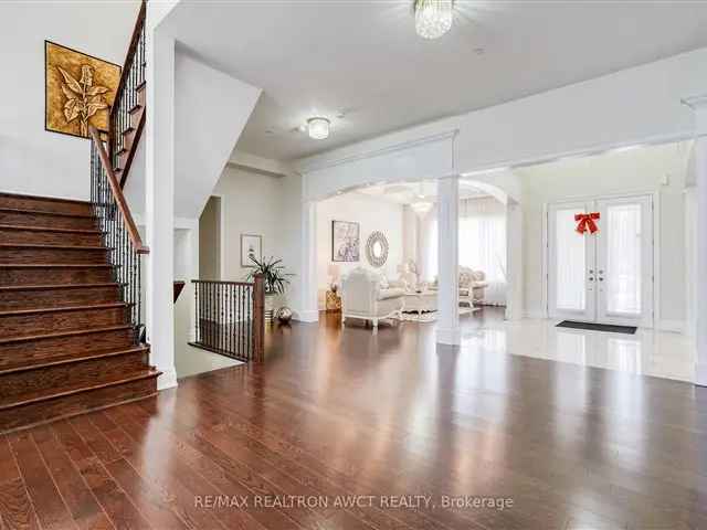 House For Sale in Whitchurch-Stouffville, Ontario