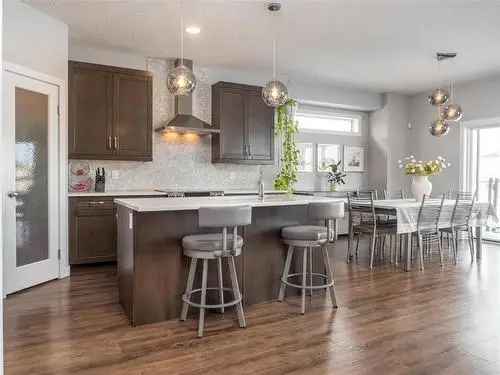 House for Sale in Peguis Winnipeg with Spacious Bedrooms and Hot Tub