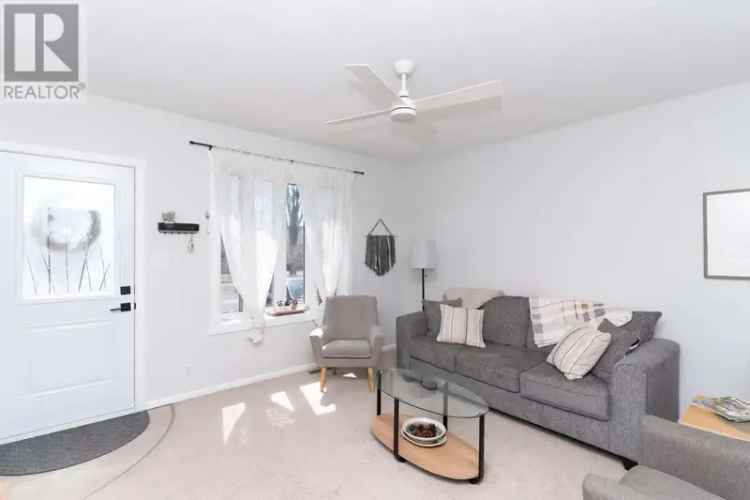 Updated Bungalow 2+2 Bedrooms Family Home