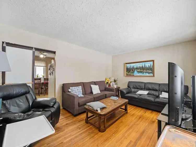 House For Rent in Calgary, Alberta