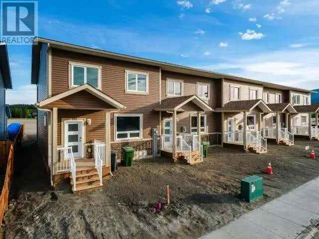 3 Bed 3 Bath Whistle Bend End Unit Corner Lot No Condo Fees