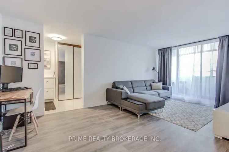 Bright Spacious Renovated Unit Great Layout Tandem Parking