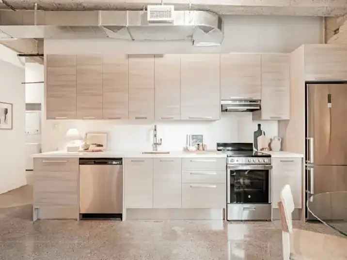 Rent Stunning Hard Loft 2 Bed 1 Bath in Yonge and Wellesley