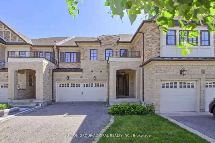 House For Sale in Richmond Hill, Ontario