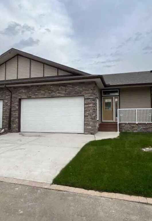 Duplex For Rent in Wetaskiwin, Alberta