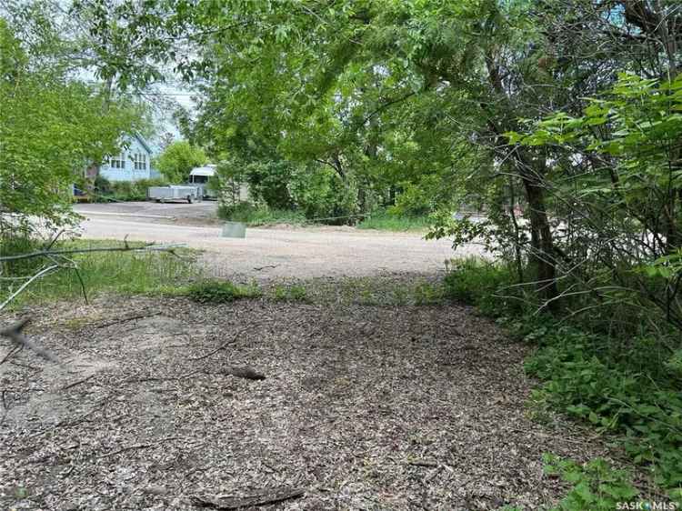 Regina Beach Walkout Lot - Build Your Dream Home