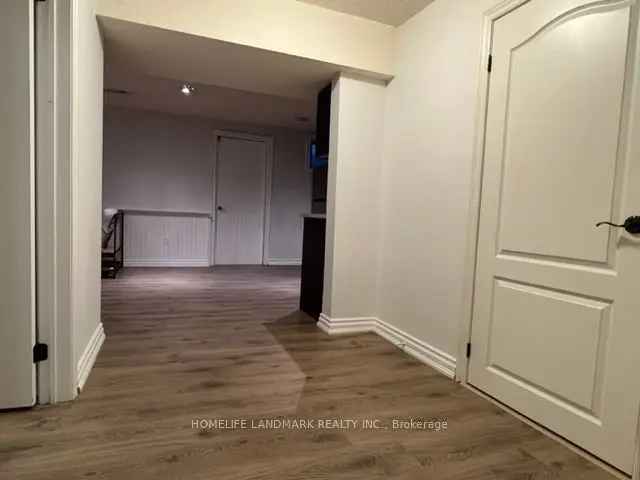 Renovated Basement Apartment Near Highways 7 400 407 427