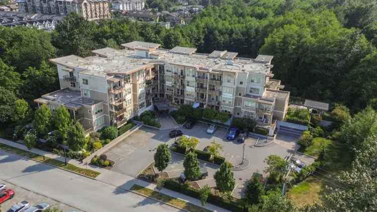 Condo For Sale in Squamish, British Columbia