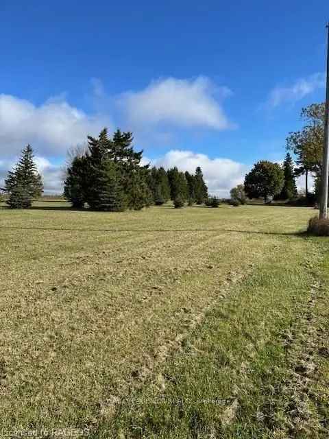 House For Sale in Wellington North, Ontario