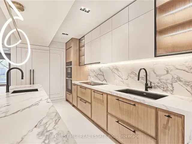 House For Sale in Toronto, Ontario