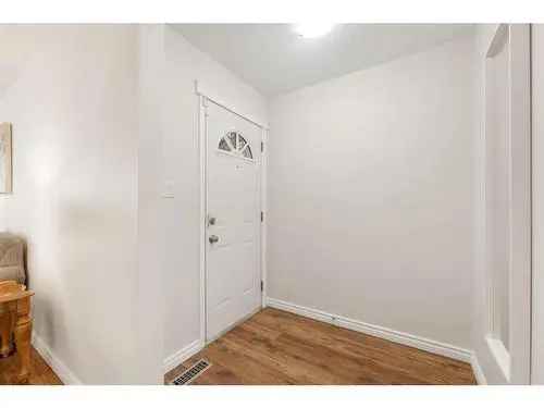 Updated Varsity Home 5 Beds 2 Baths Double Garage