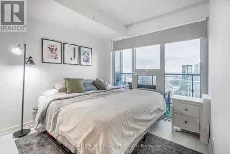 2 rooms apartment of 543 m² in Toronto