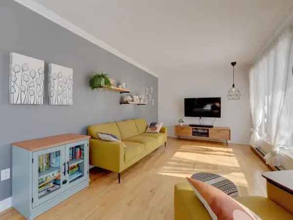 Renovated Bungalow 3 1 Bathrooms Family Room Montérégie