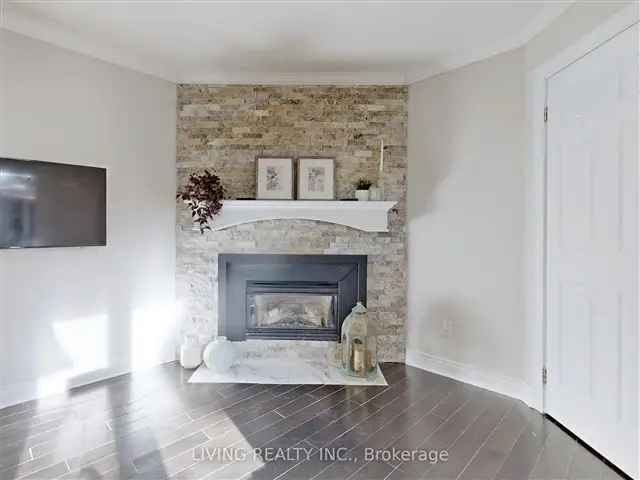 House For Sale in Mississauga, Ontario