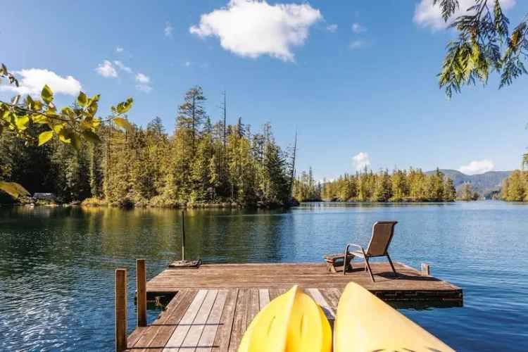Ruby Lake Waterfront Cabin - Road Access, Sauna, Dock