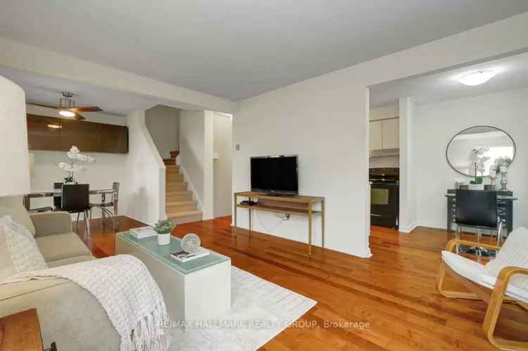 Bright 2 Bed End Unit Near HWY 417 - Updated Stacked Terrace Home