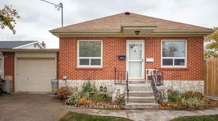 Charming Brick Bungalow  2 2 Bedroom In Law Suite