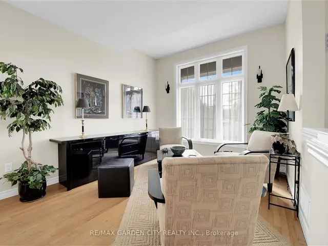 House For Sale in Grimsby, Ontario