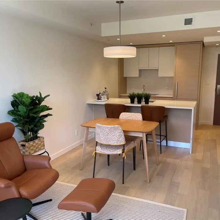 Furnished 1-Bedroom Condo in Capital Park James Bay