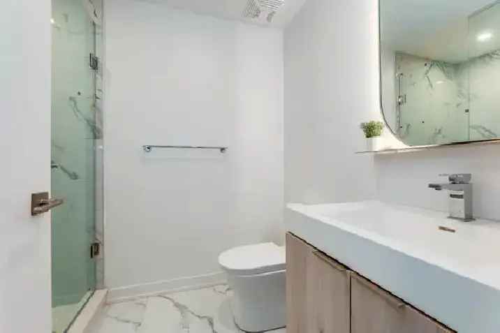 Female Roommate Wanted 2 Bed 2 Bath Condo Townhouse Near Finch Subway