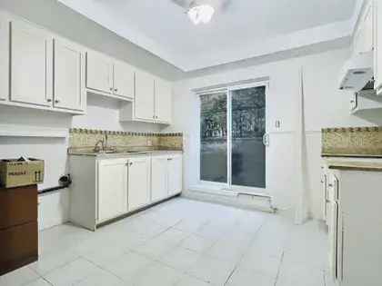 1 Bedroom Semi-Basement Apartment Montreal