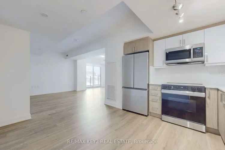 Modern 1 1 Bedroom Condo near Glencairn Station