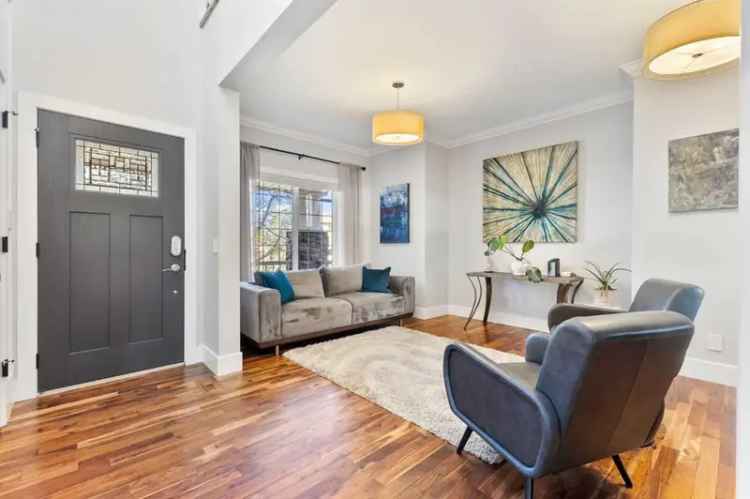 Luxury 4-Bedroom Home in Cougar Ridge Calgary