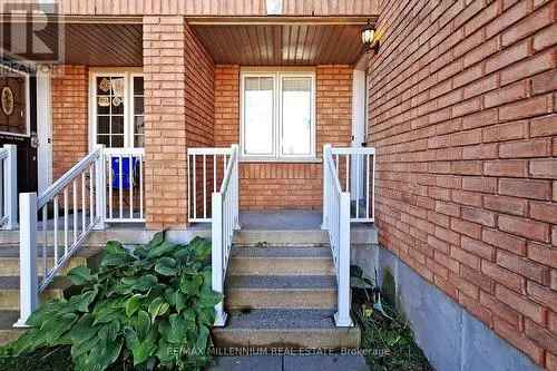 House For Sale In Barrie, Ontario