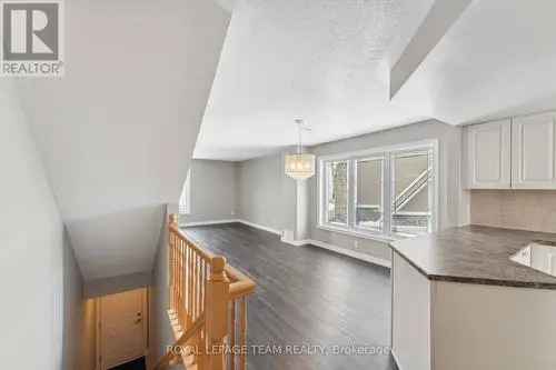 Townhouse For Sale In Orleans Avalon - Notting Gate - Fallingbrook - Gardenway South, Ottawa, Ontario