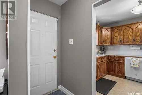 House For Sale in Avalon Saskatoon