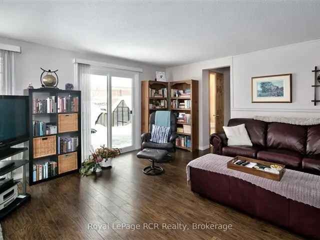 House For Sale in Meaford, Ontario