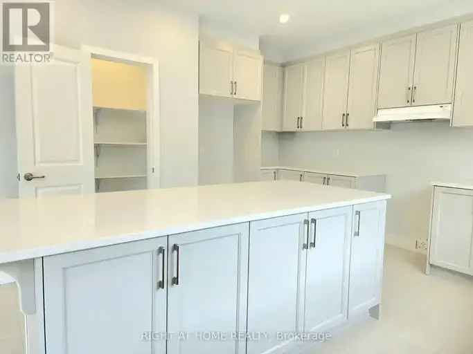 4 Bedroom 3 Bathroom House in Half Moon Bay West
