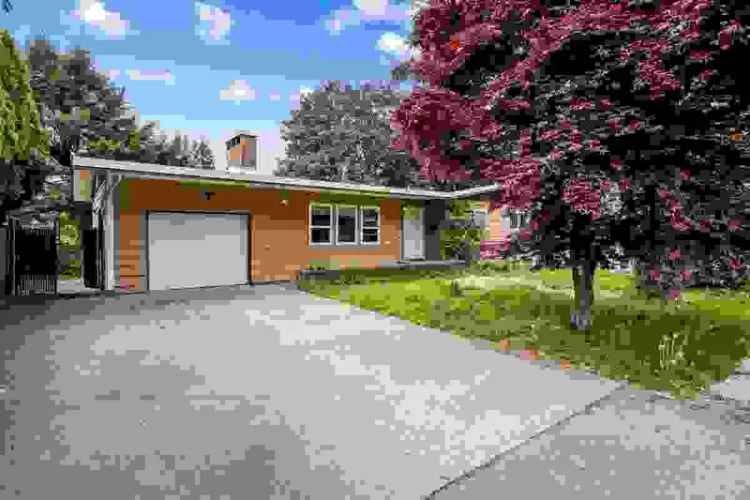 7140 sq ft Lot Development Opportunity with 3 Bed 2 Bath House
