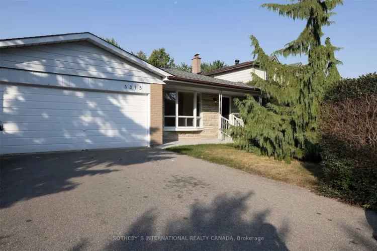 House For Sale in Mississauga, Ontario