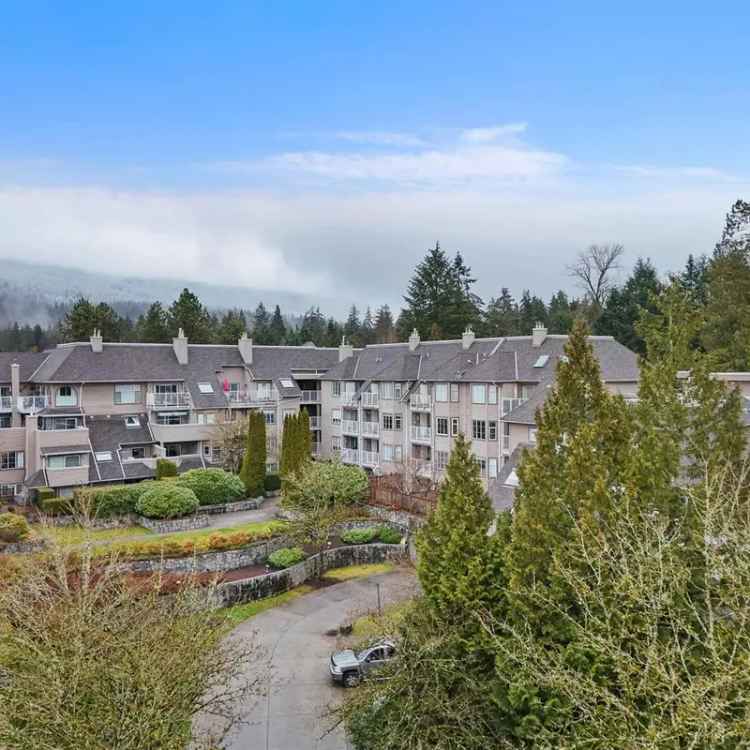 1300 Sqft Apartment Near Golf Course and Hiking Trails