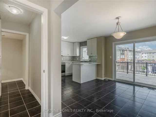 4 Bedroom Freehold Townhouse in Mount Pleasant Village Brampton