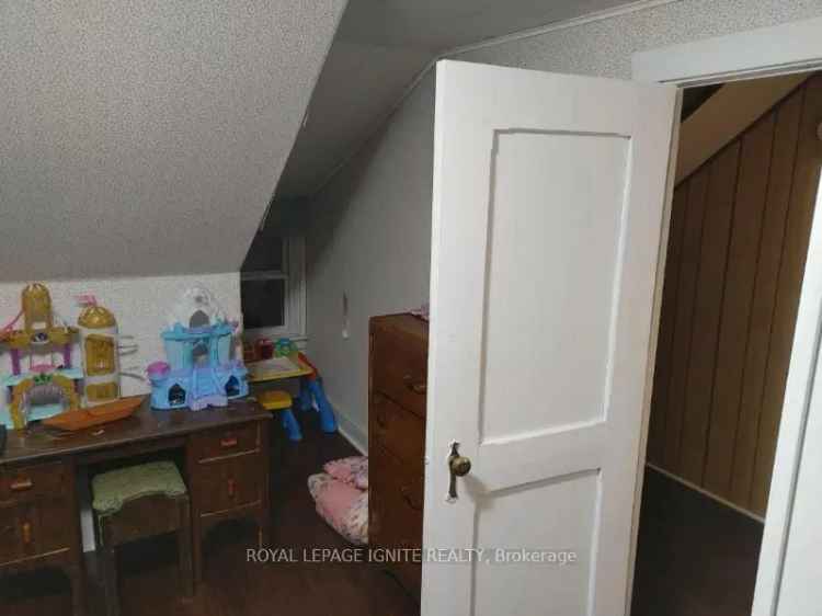 House For Sale in Cornwall, Ontario