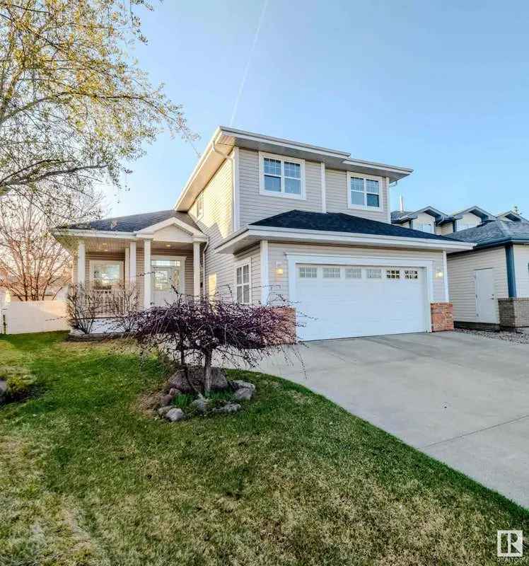 Stunning 2-Story Home with Massive Yard and Lake Access