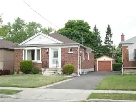 3BR 3WR House for Rent in Scarborough Near Warden and Tower