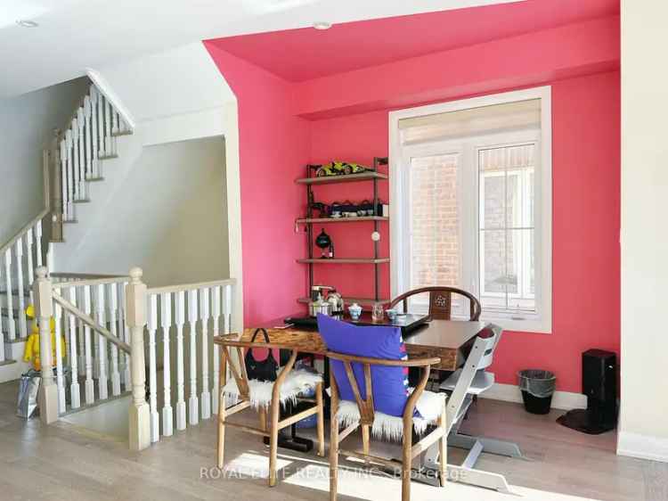 Gorgeous Freehold Townhouse in Berczy Family Home