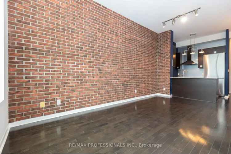 Contemporary Light Filled Home near Bloor Street