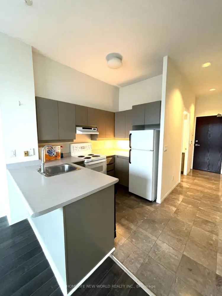 Rent Bachelor Suite in Downtown Toronto with Modern Amenities