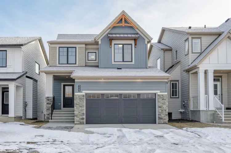 House For Sale in Airdrie, Alberta