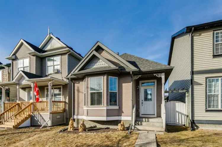 House For Sale in Calgary, Alberta